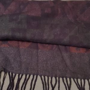 Woman's Scarf